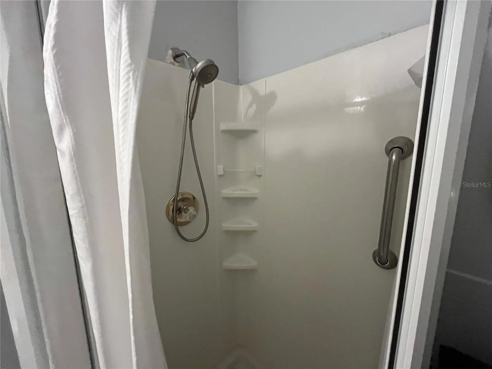 2104 HEREFORD DR #2104, #2104