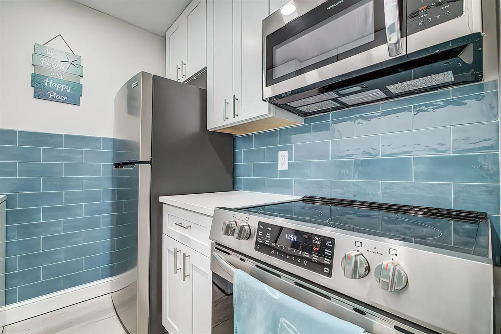 161 MEDALLION BLVD #E, #E