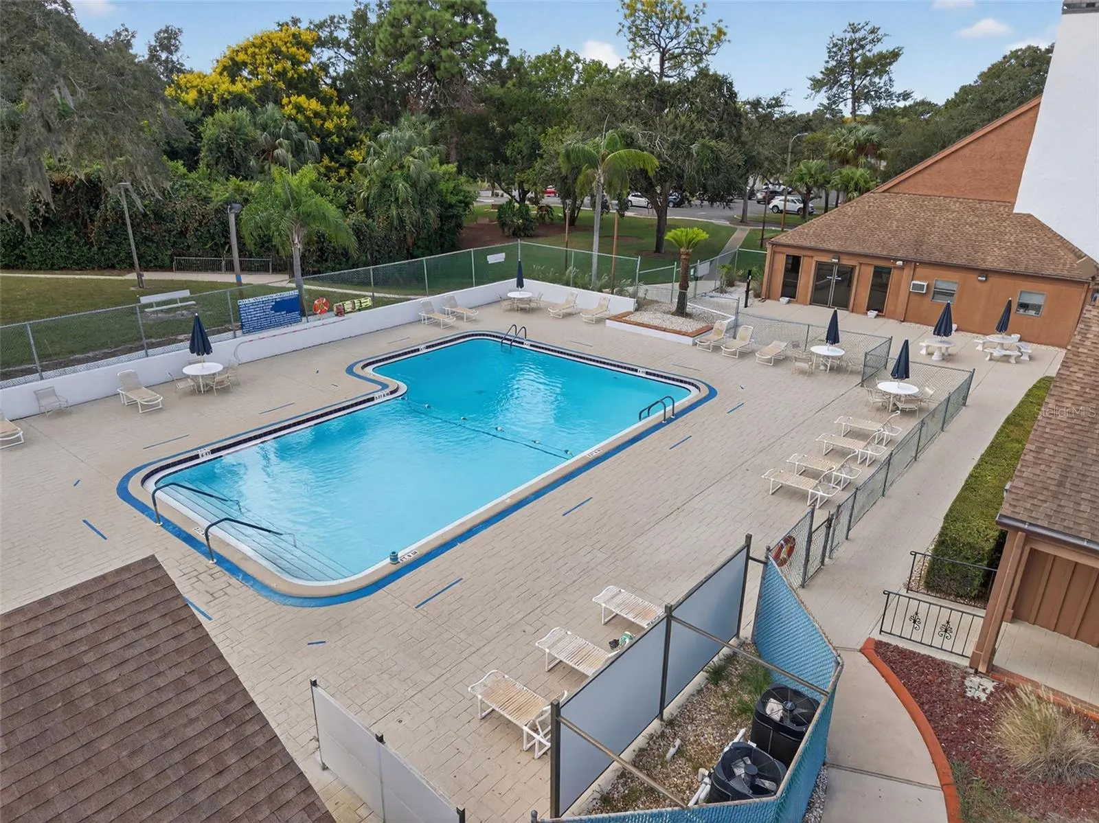 12111 CAMP CREEK LN