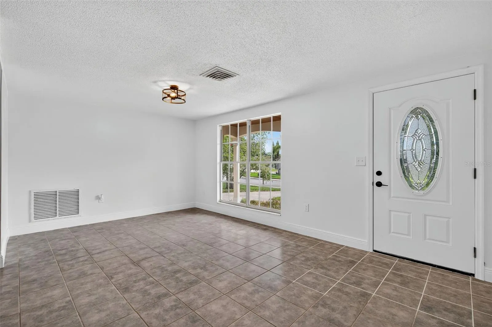 12111 CAMP CREEK LN