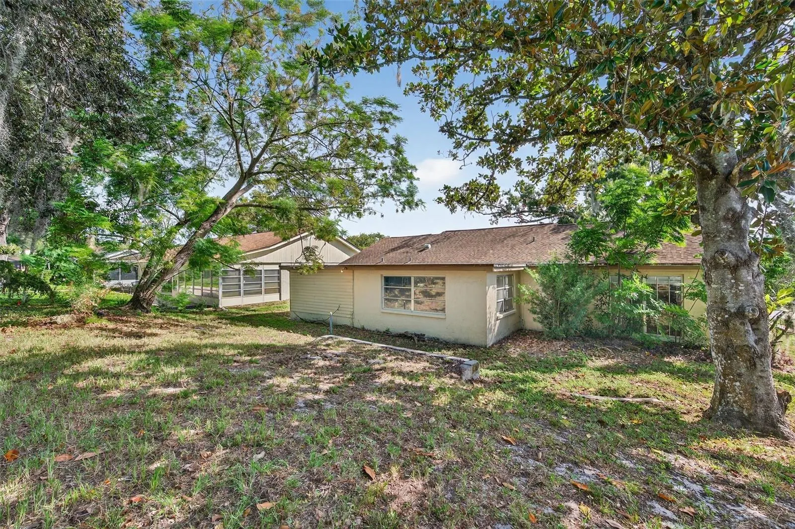 12111 CAMP CREEK LN