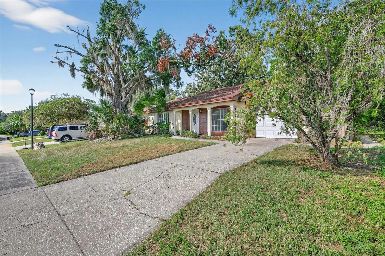 12111 CAMP CREEK LN