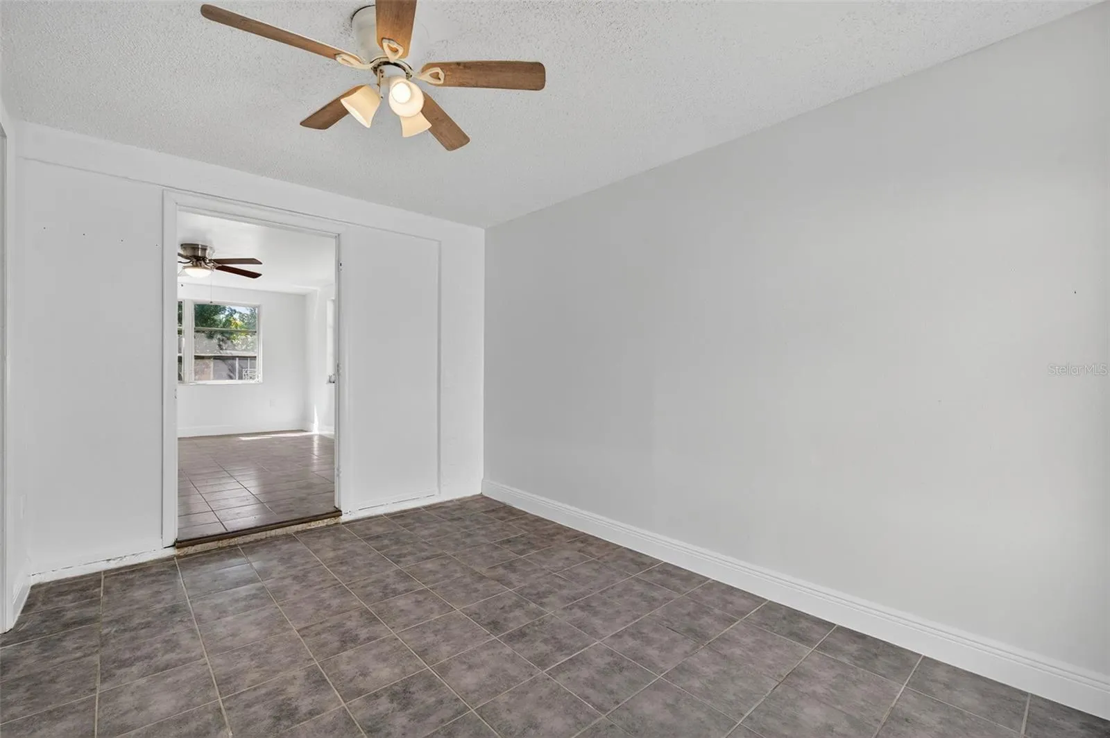 12111 CAMP CREEK LN