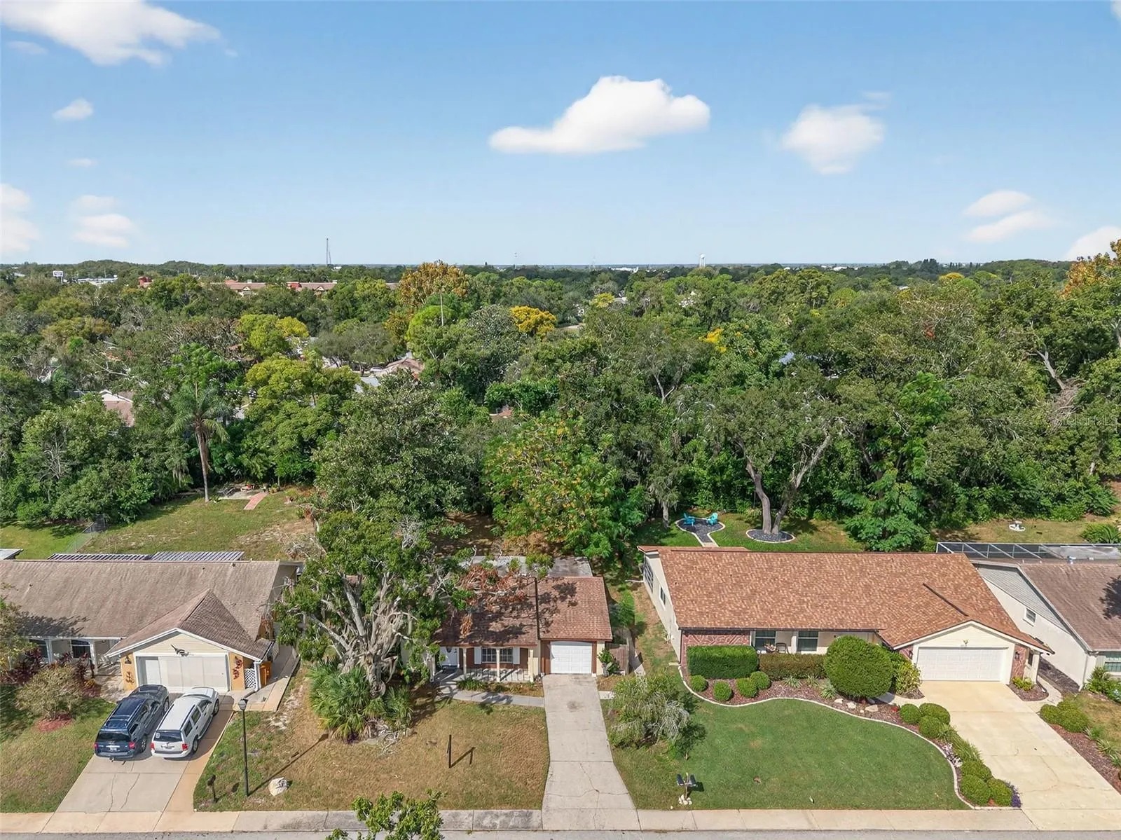 12111 CAMP CREEK LN