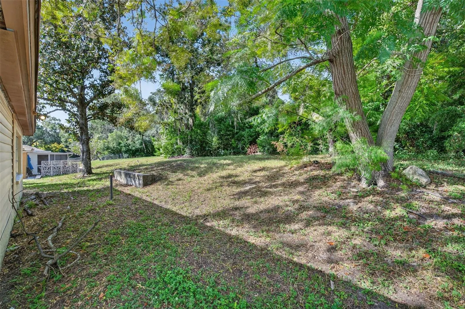 12111 CAMP CREEK LN