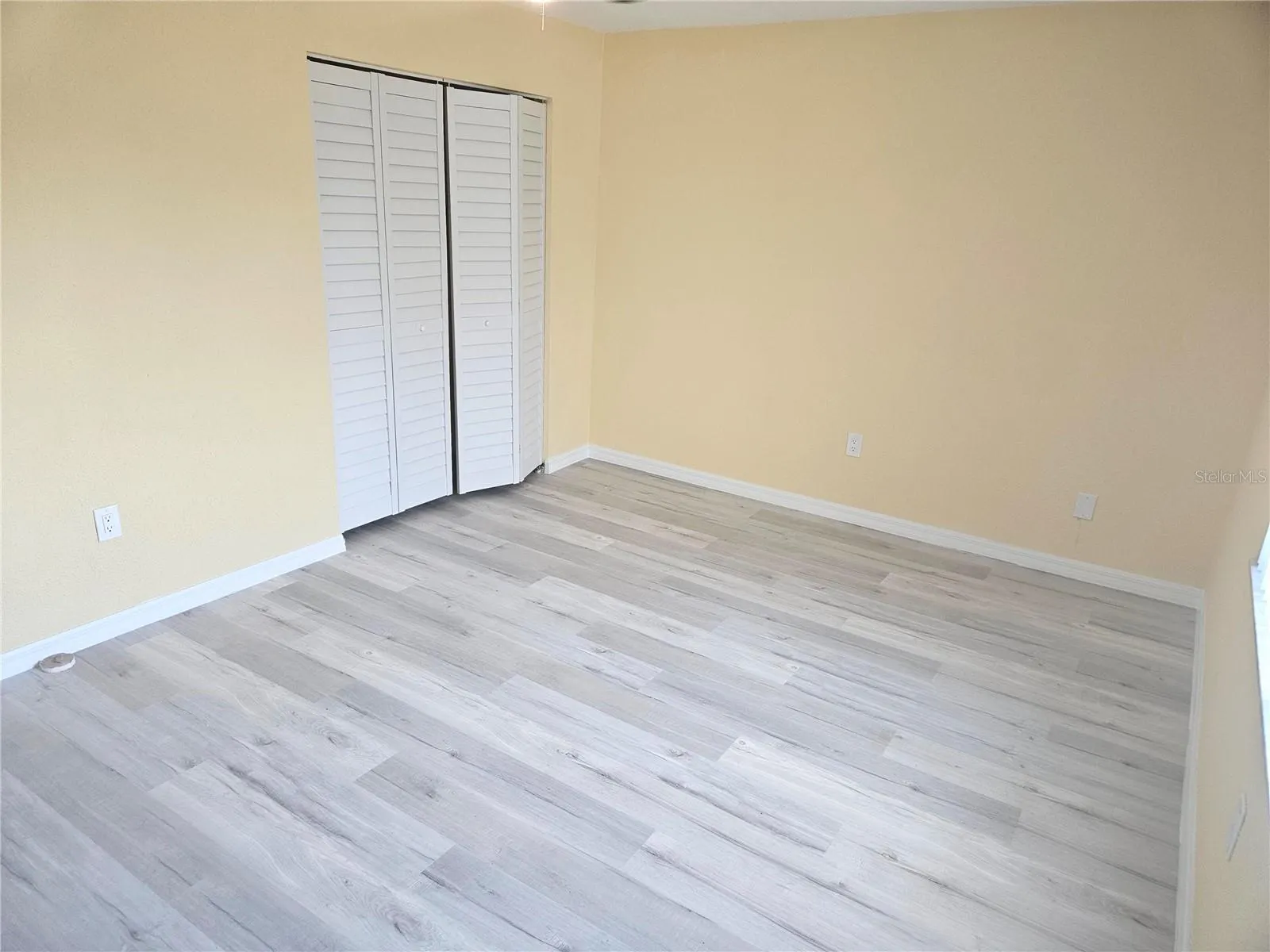 350 73RD AVE #6, #6