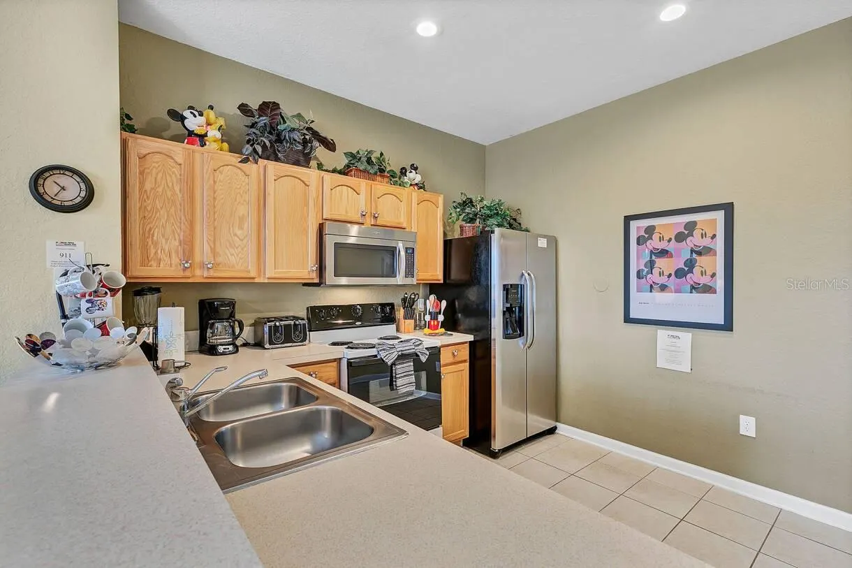 2541 MANESHAW LN