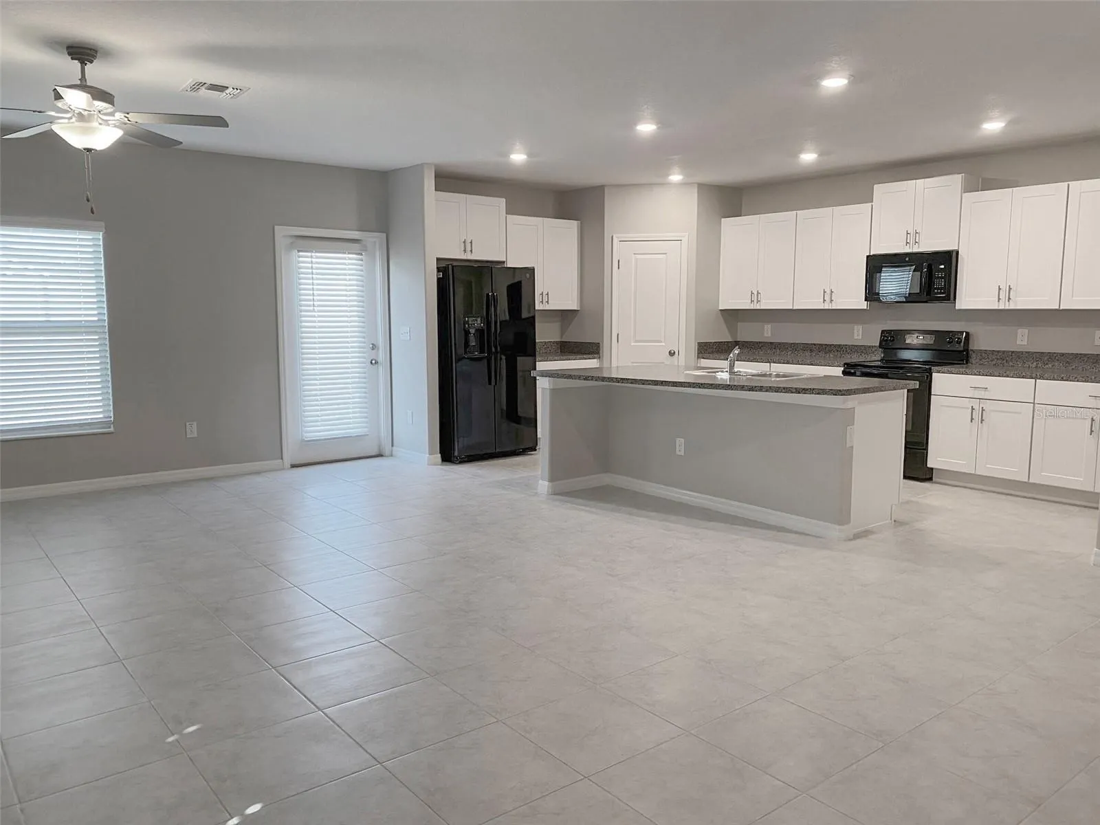 4124 HANOVER DR