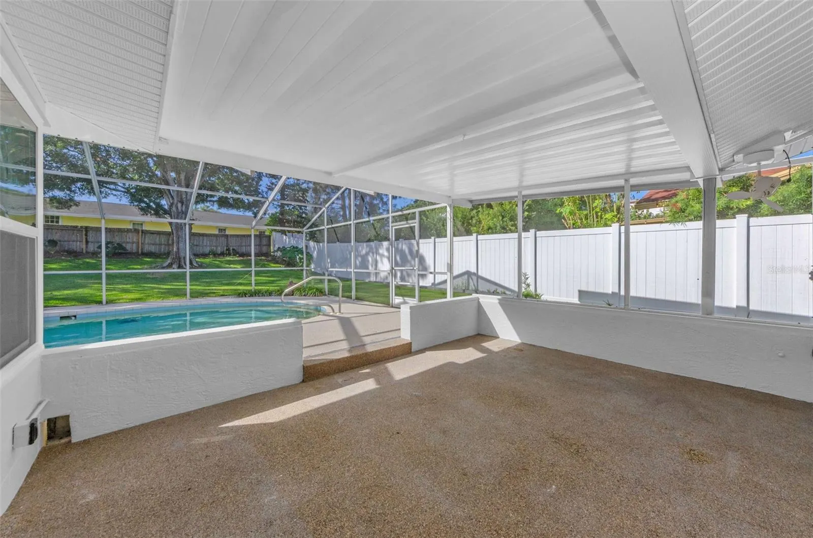 2237 SPANISH VISTAS DR