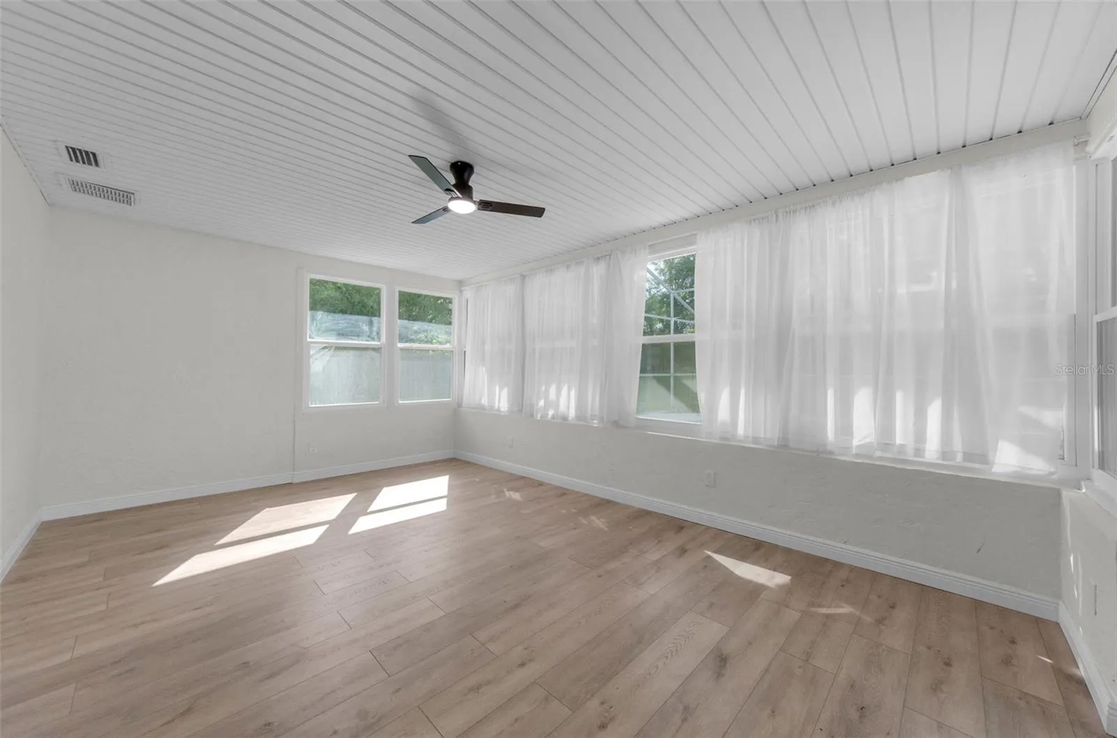 2237 SPANISH VISTAS DR