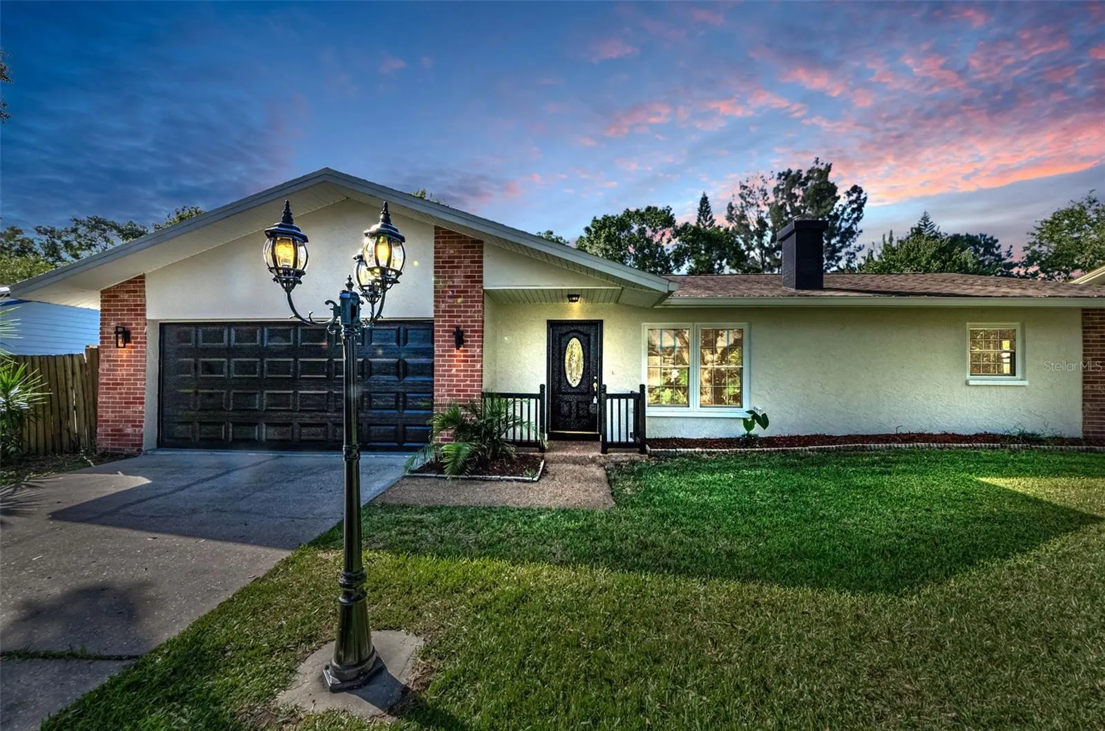 2237 SPANISH VISTAS DR