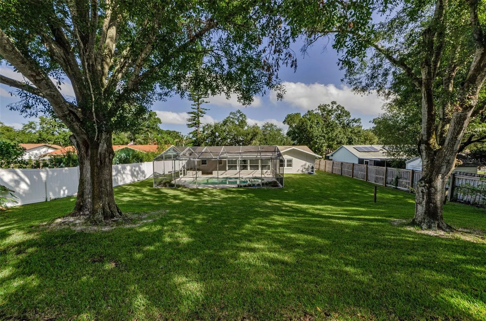 2237 SPANISH VISTAS DR