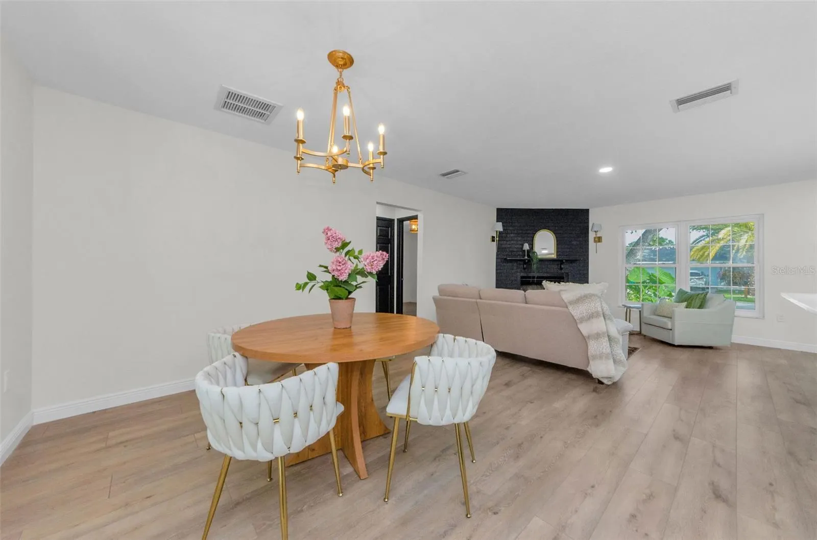 2237 SPANISH VISTAS DR