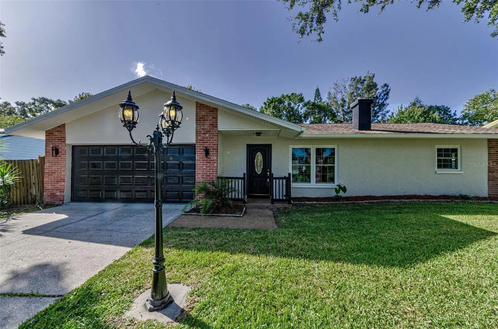 2237 SPANISH VISTAS DR
