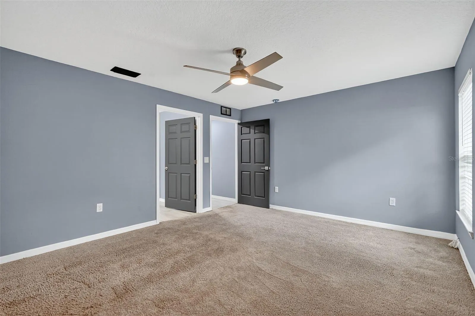 913 E ESKIMO AVE