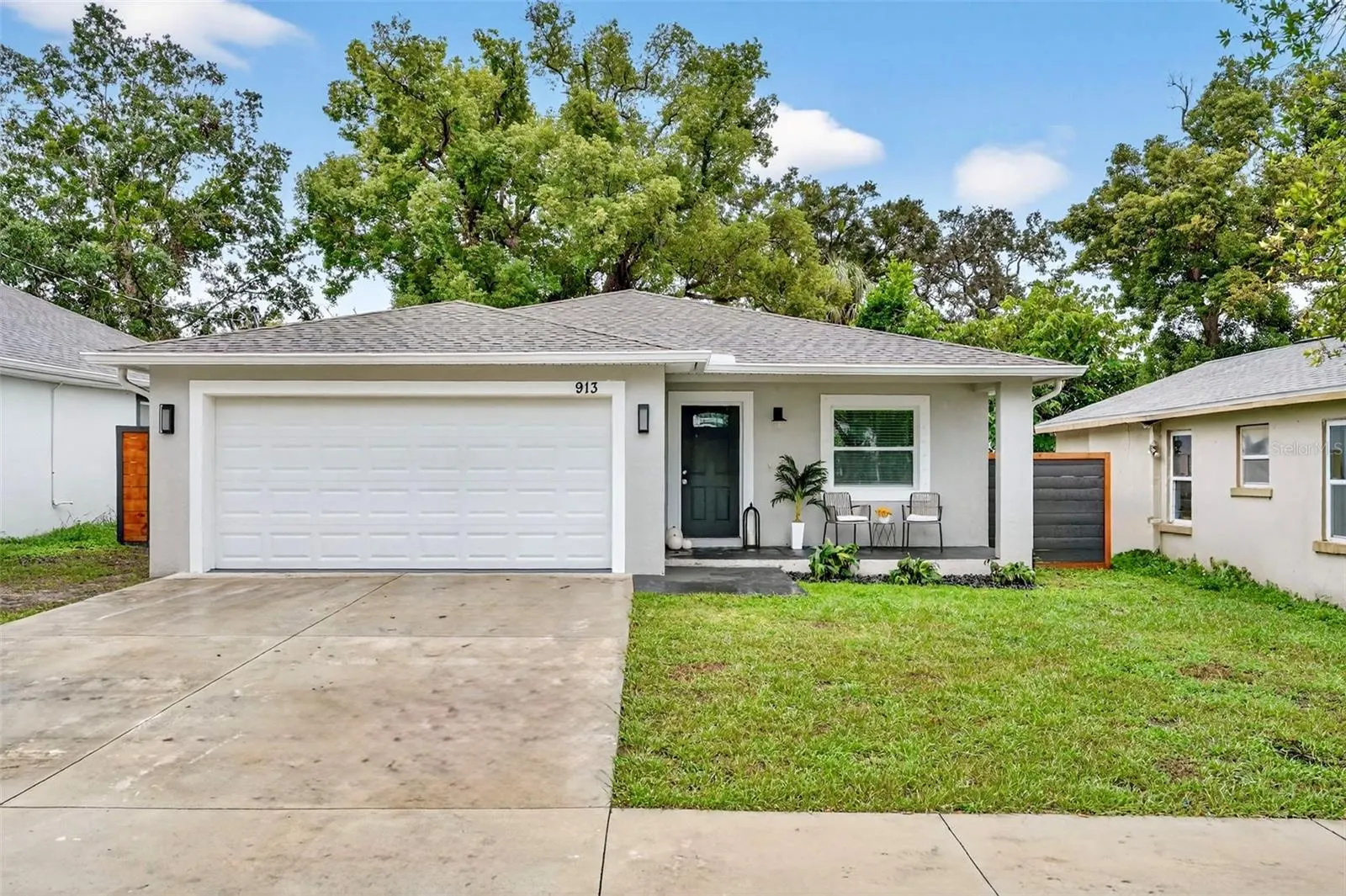 913 E ESKIMO AVE