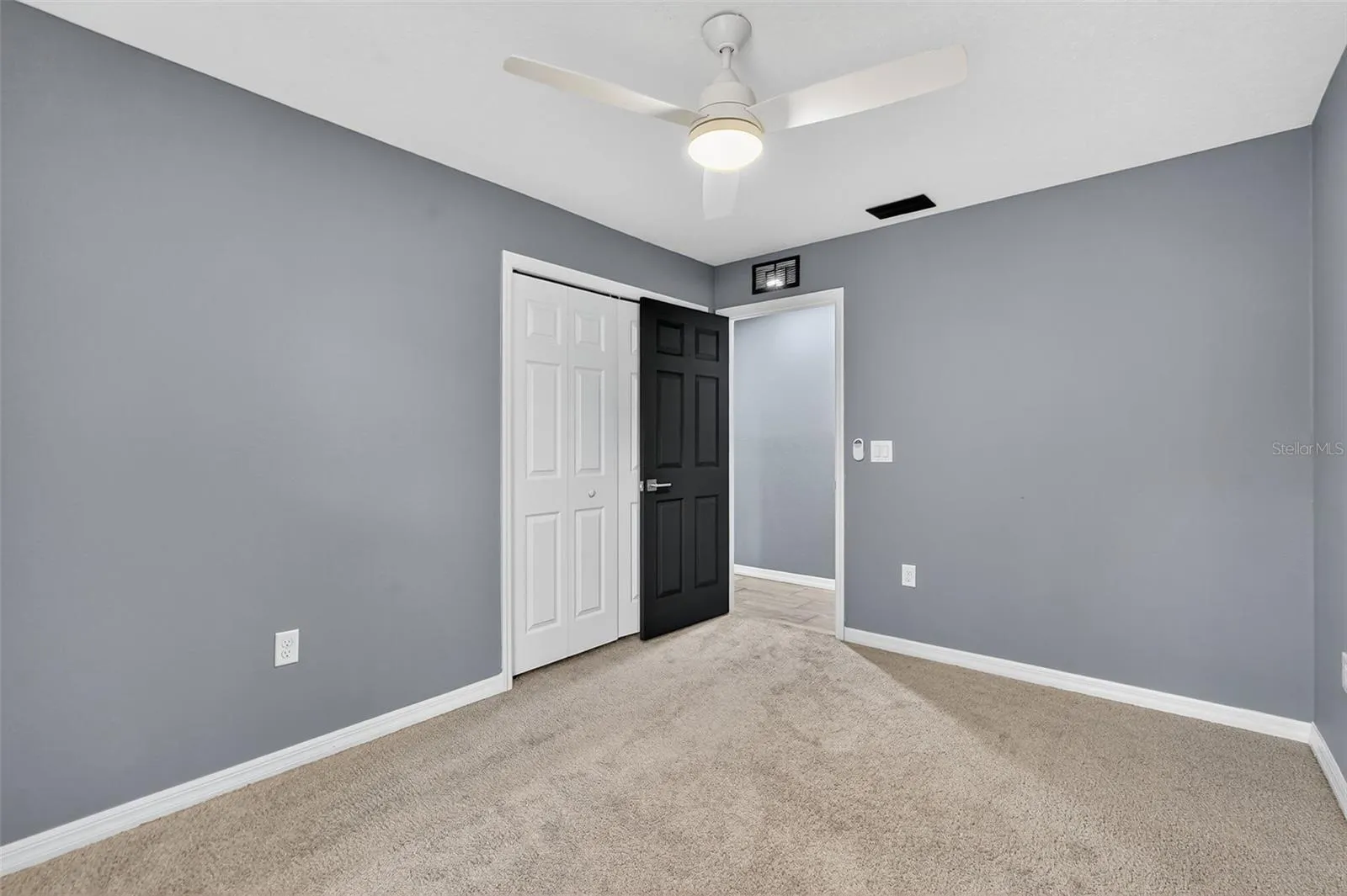 913 E ESKIMO AVE