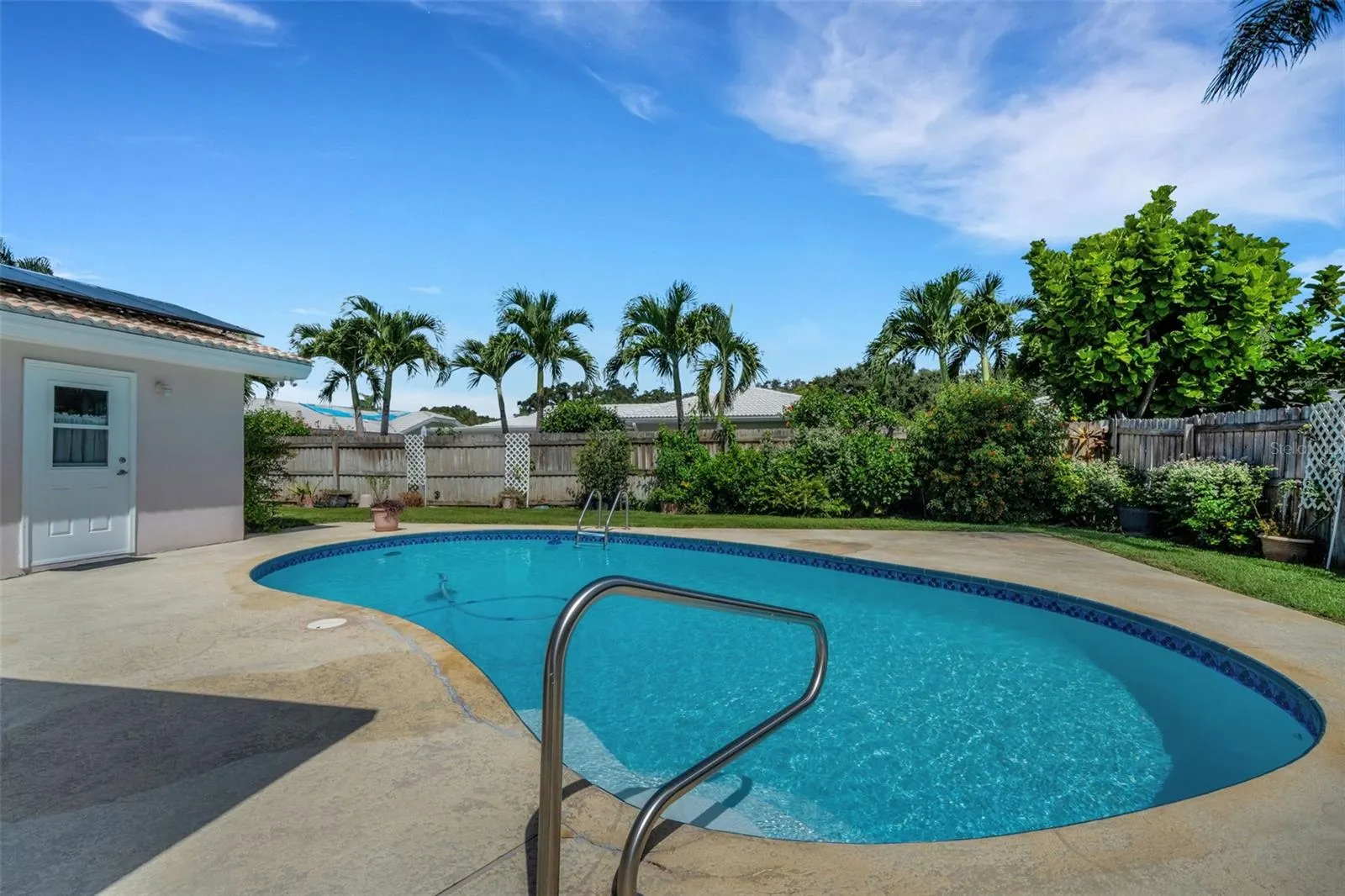 2168 WATERSIDE DR