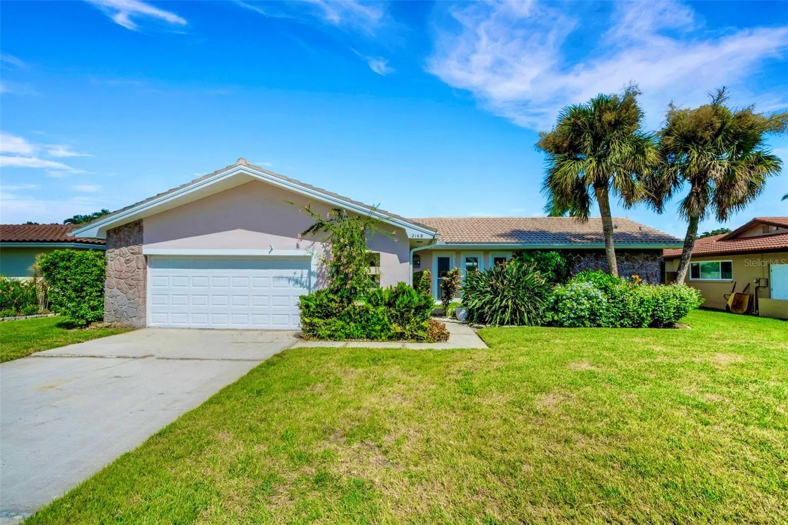 2168 WATERSIDE DR