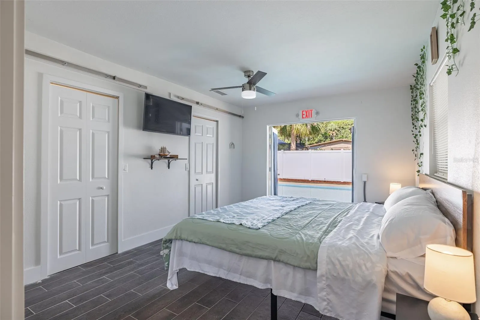 5616 HALIFAX DR
