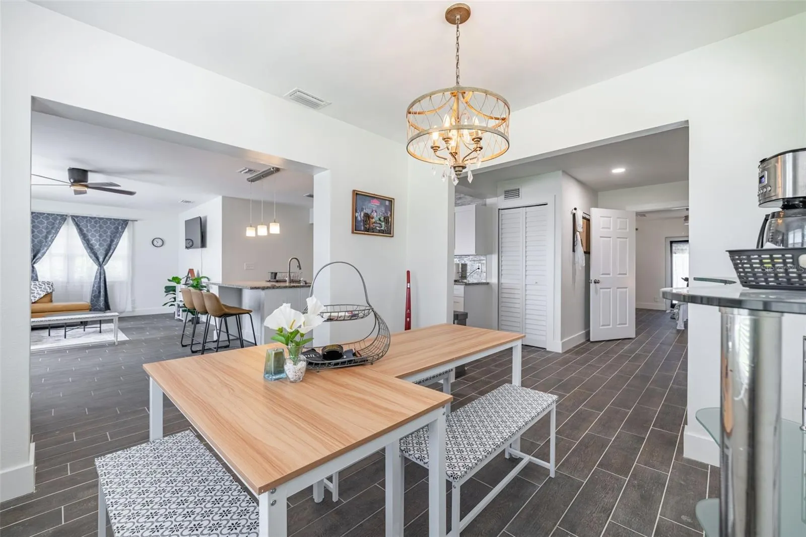 5616 HALIFAX DR