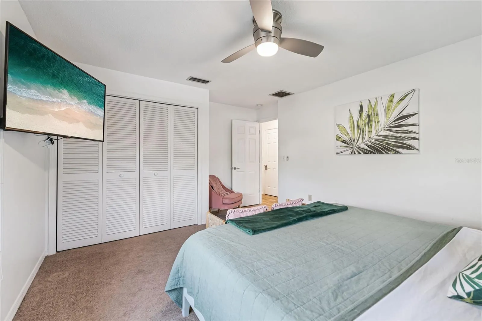 5201 15TH AVE W
