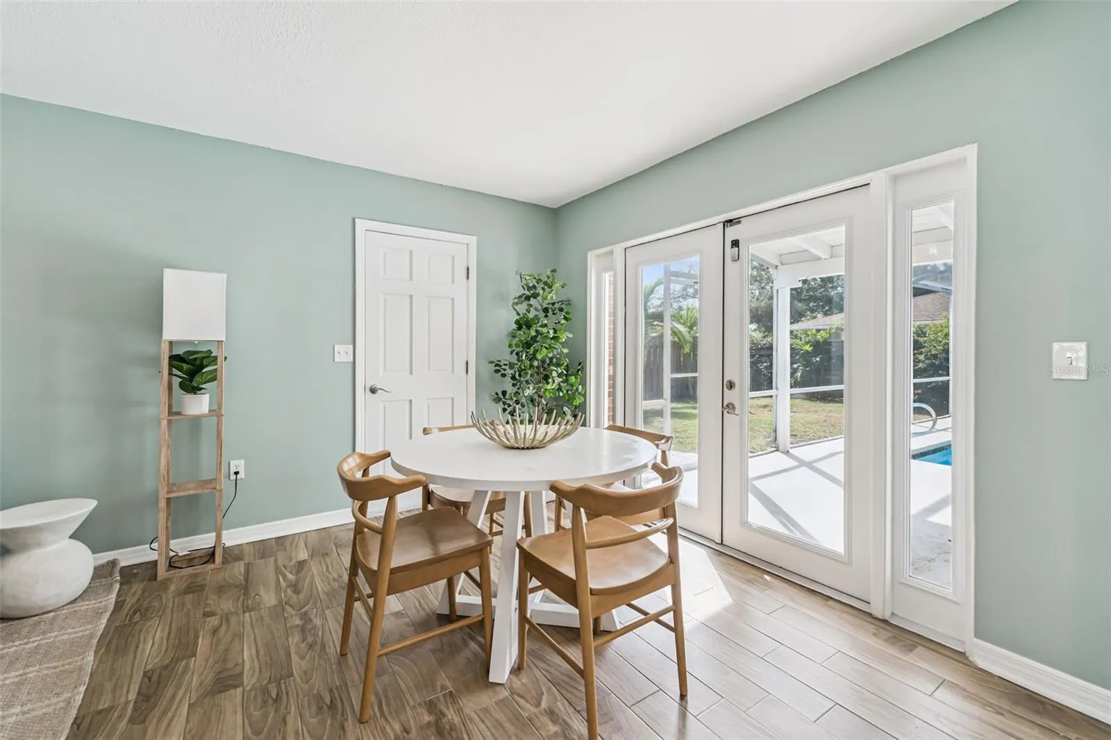 5201 15TH AVE W