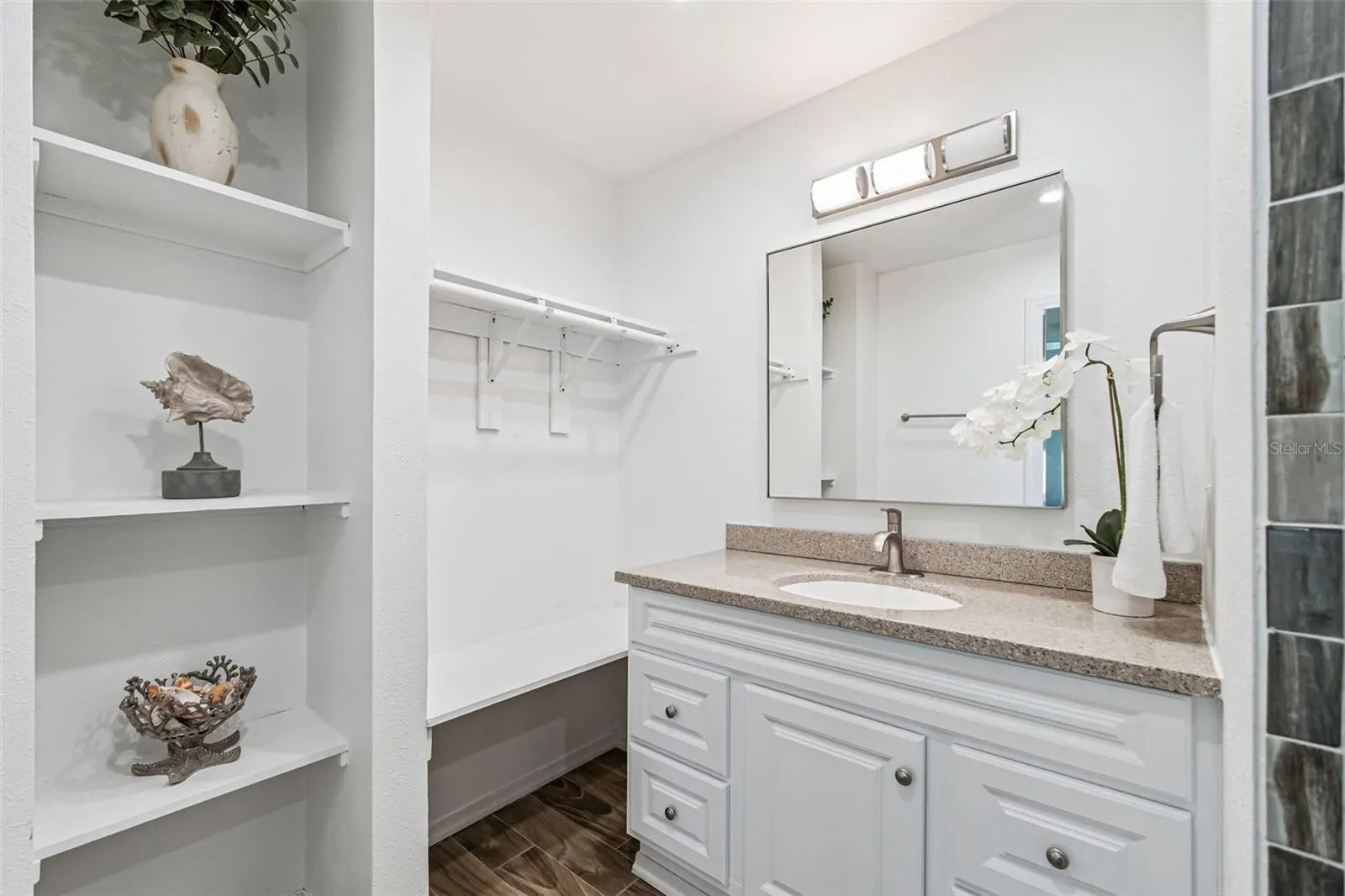 5201 15TH AVE W