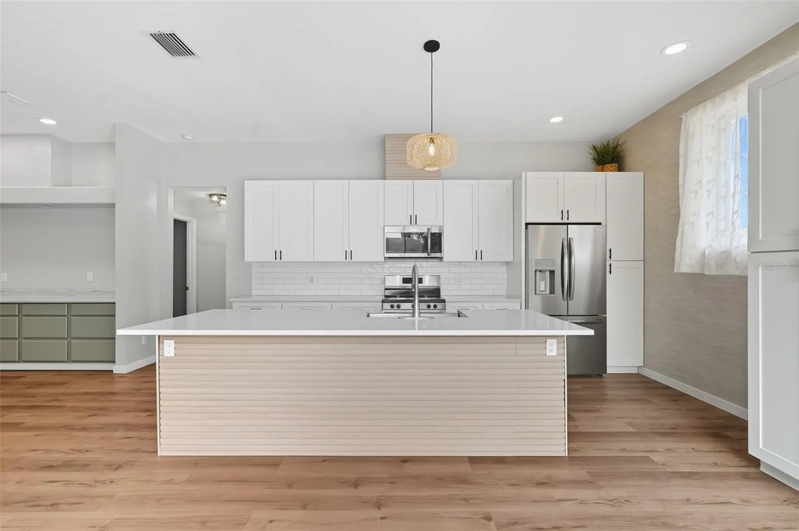 14547 OLIVER ST