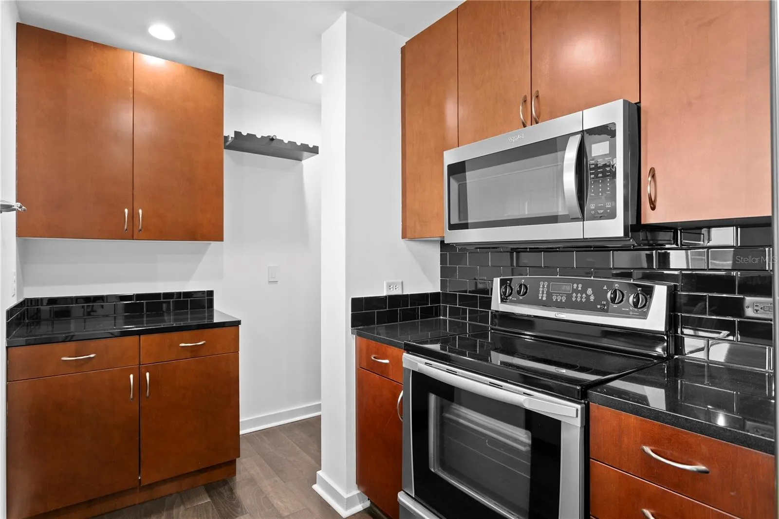 777 N ASHLEY DR #402, #402