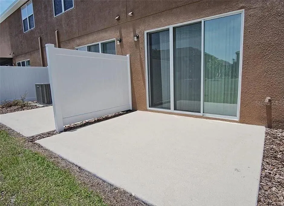 7026 WOODCHASE GLEN DR