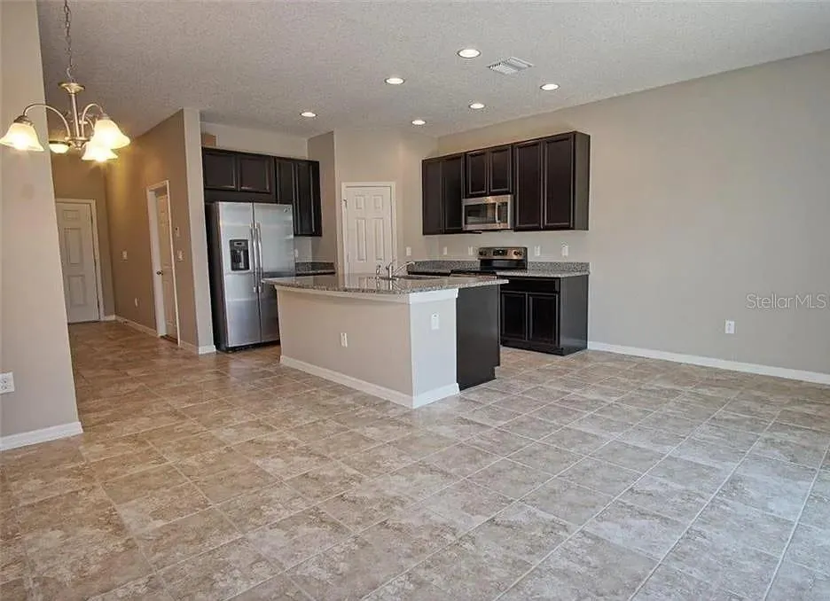 7026 WOODCHASE GLEN DR