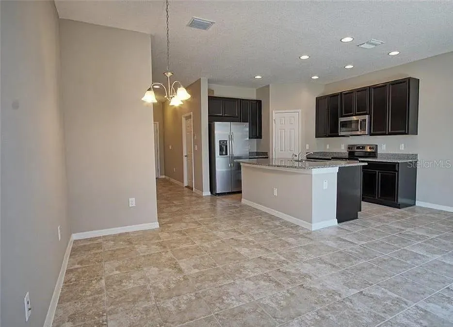 7026 WOODCHASE GLEN DR