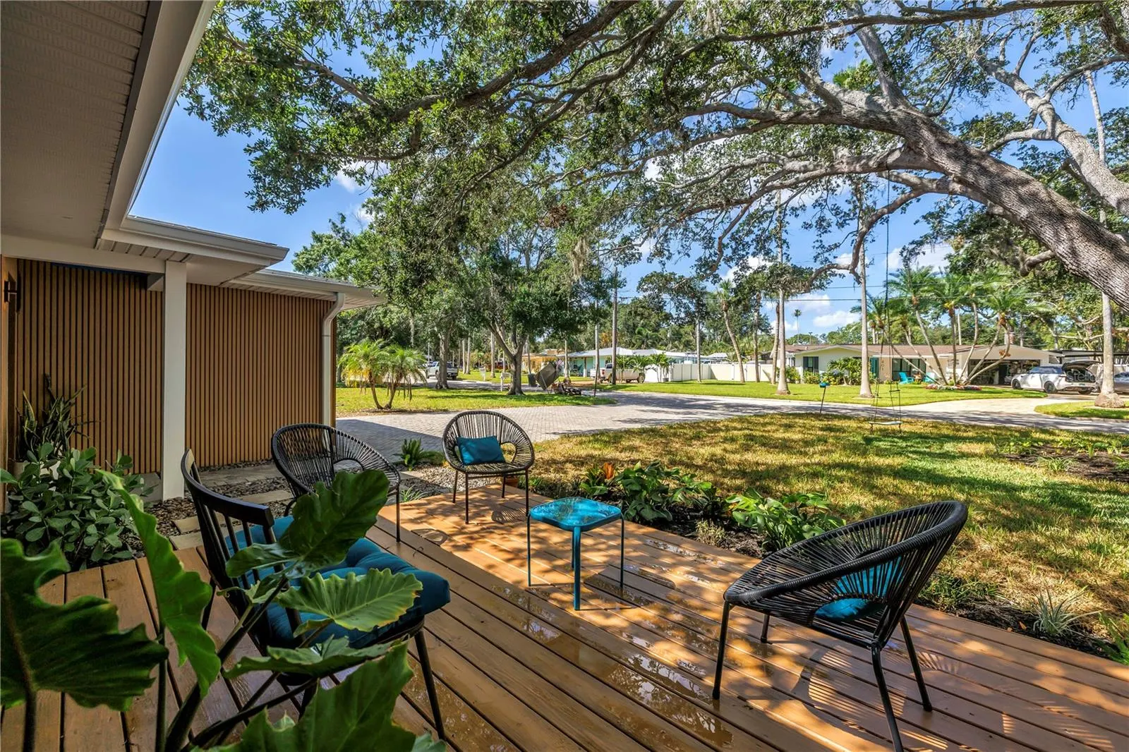 412 MIRA VISTA DR
