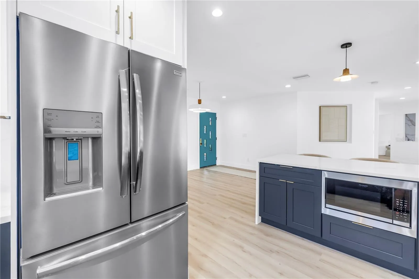 412 MIRA VISTA DR