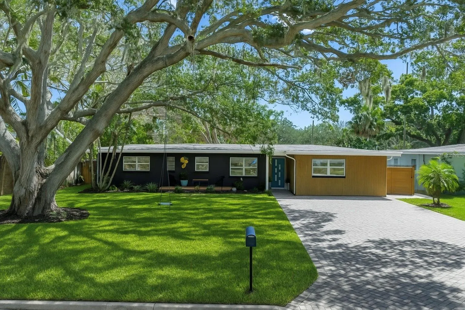 412 MIRA VISTA DR