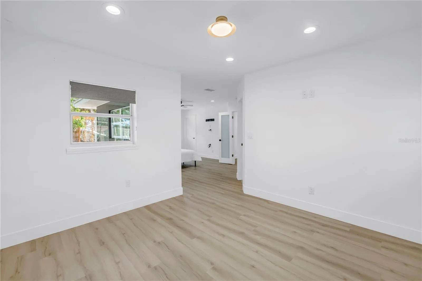 412 MIRA VISTA DR