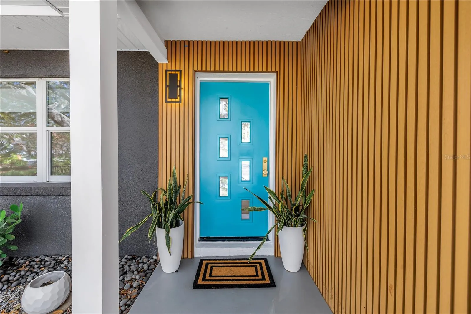 412 MIRA VISTA DR