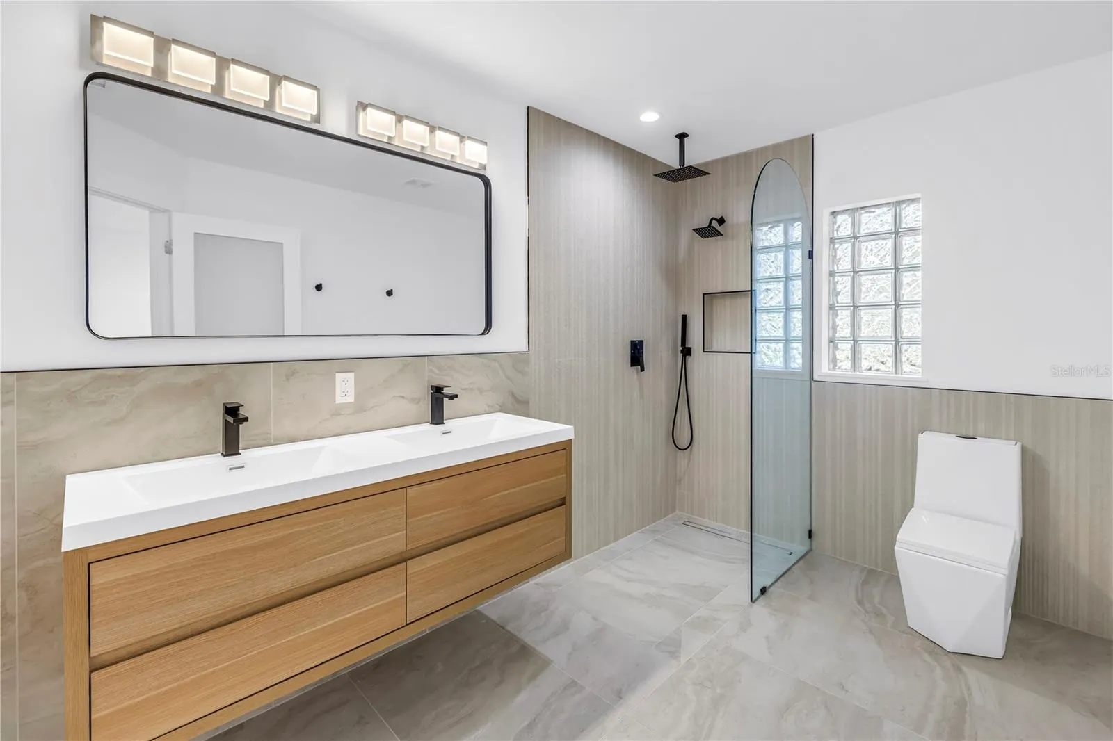 412 MIRA VISTA DR