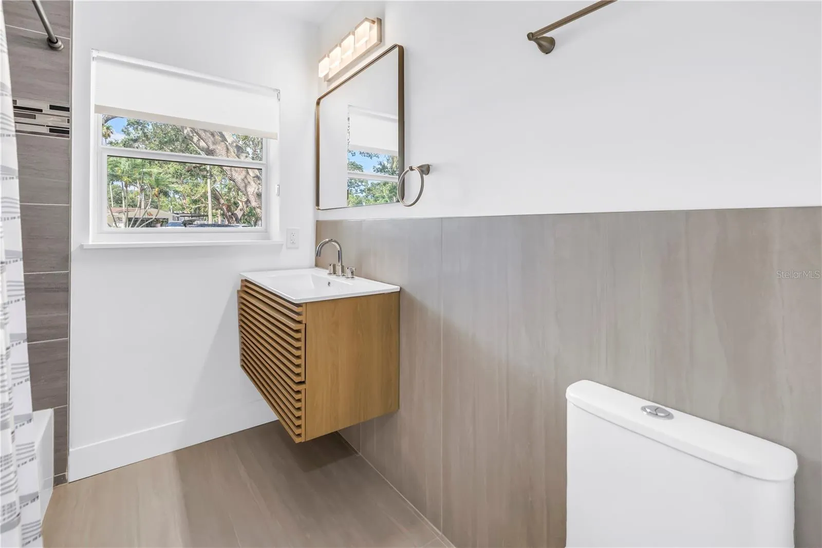 412 MIRA VISTA DR