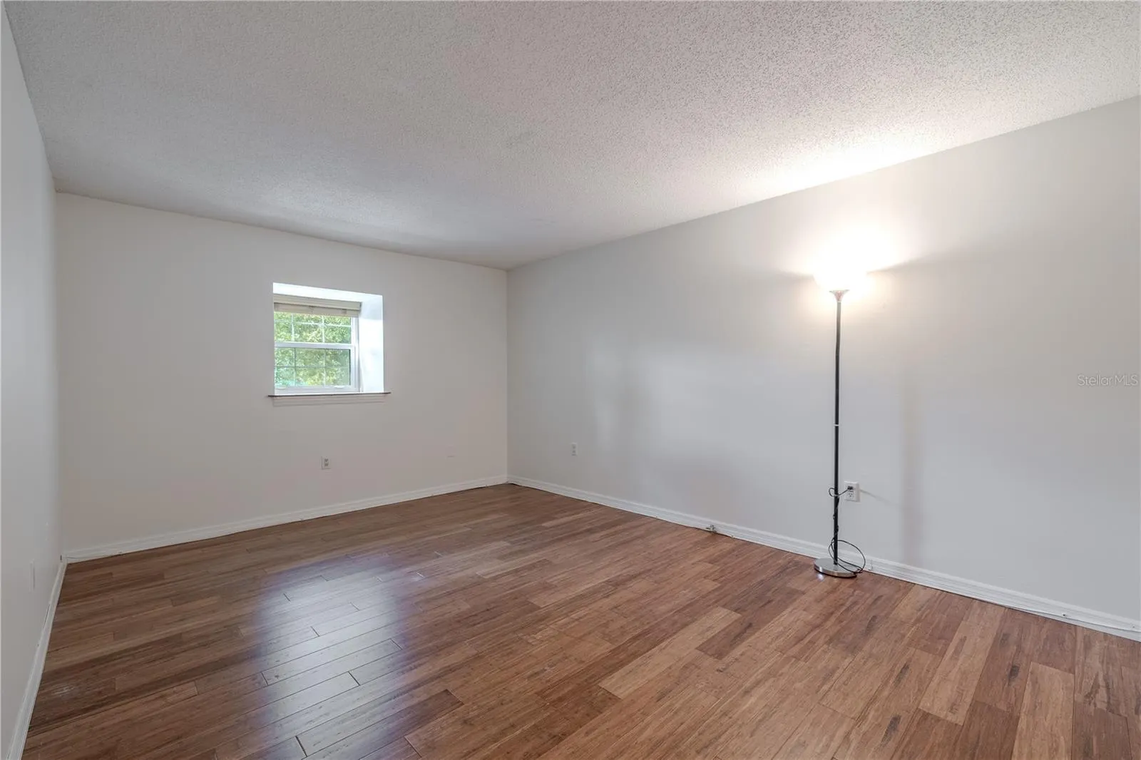1708 BELLEAIR FOREST DR #D, #D