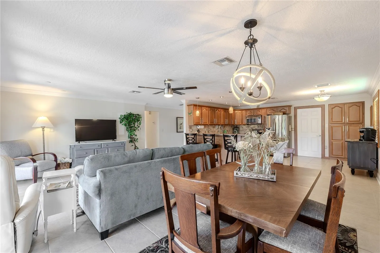 44 CYPRESS DR