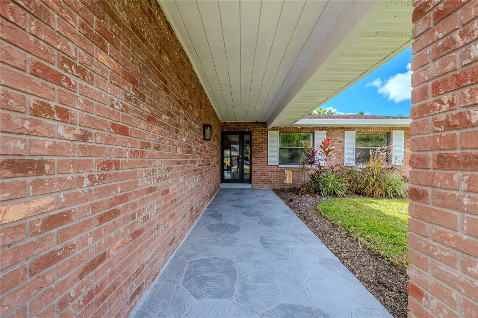 44 CYPRESS DR