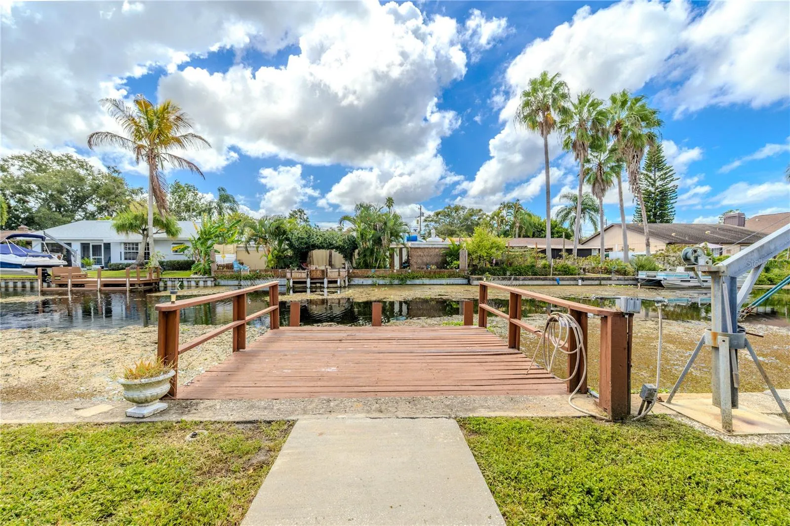 44 CYPRESS DR
