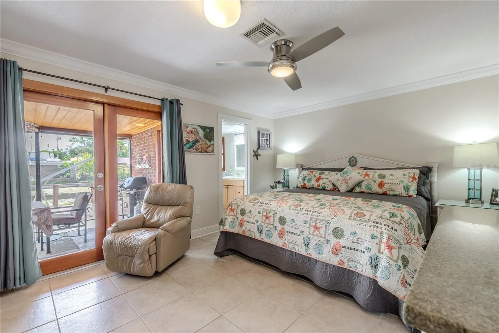 44 CYPRESS DR