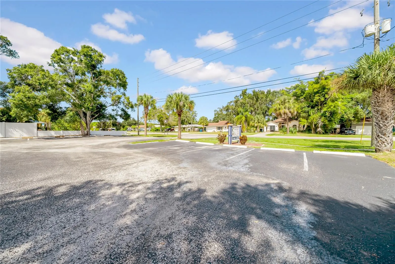 1419 SUNSET POINT RD