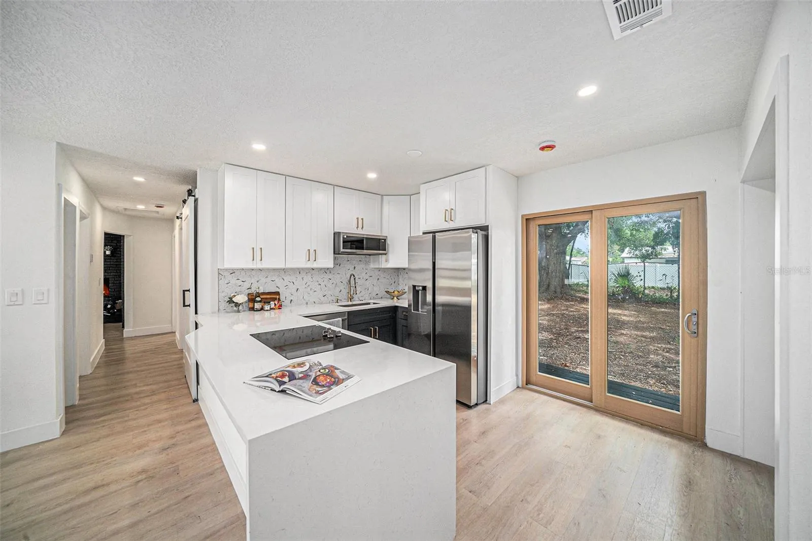 3812 W ROGERS AVE