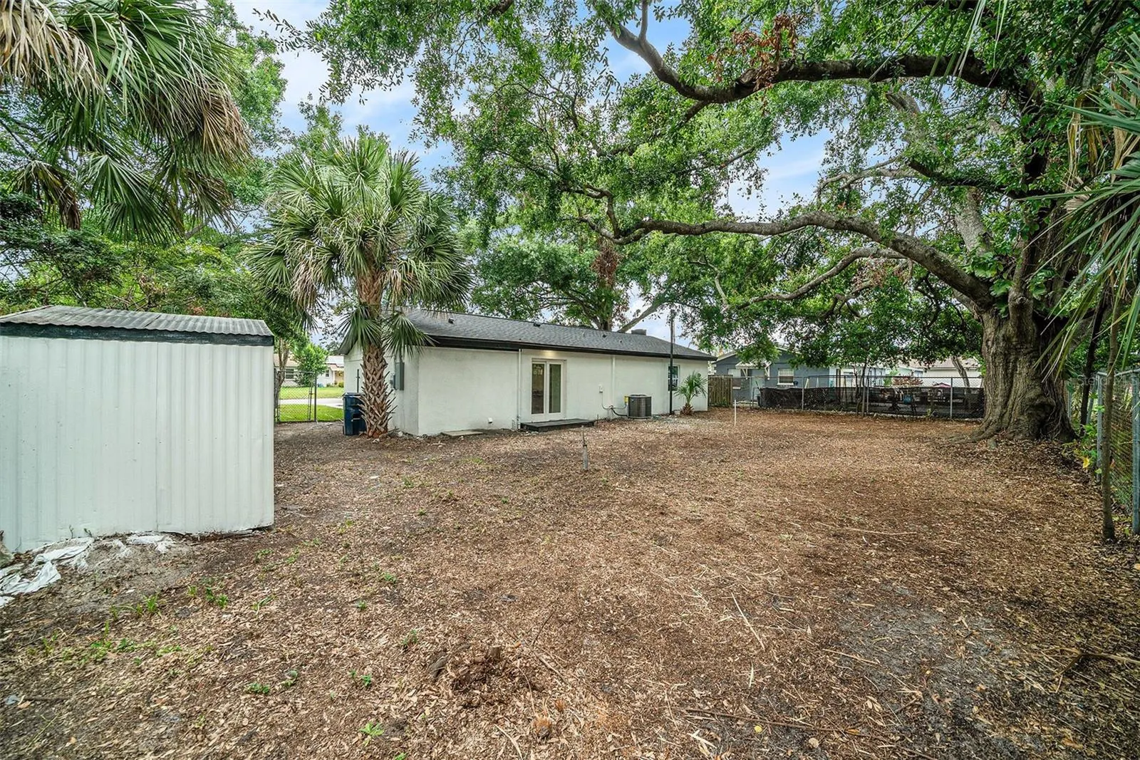 3812 W ROGERS AVE