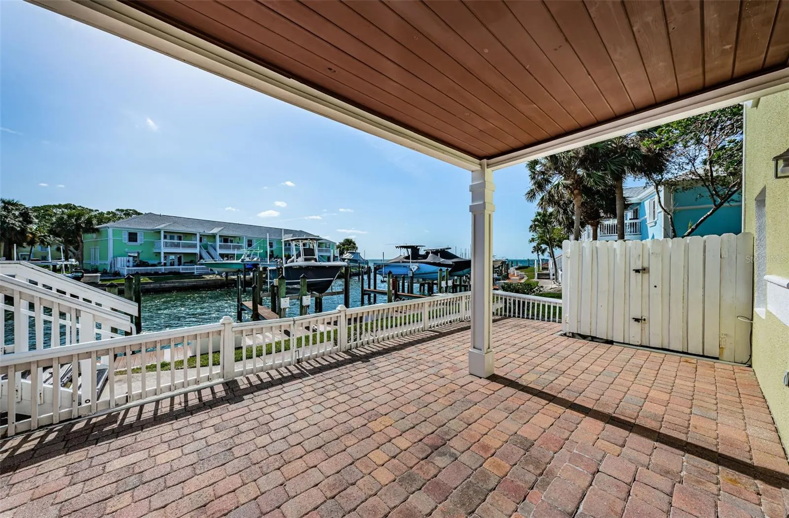 5196 BEACH DR SE #B, #B