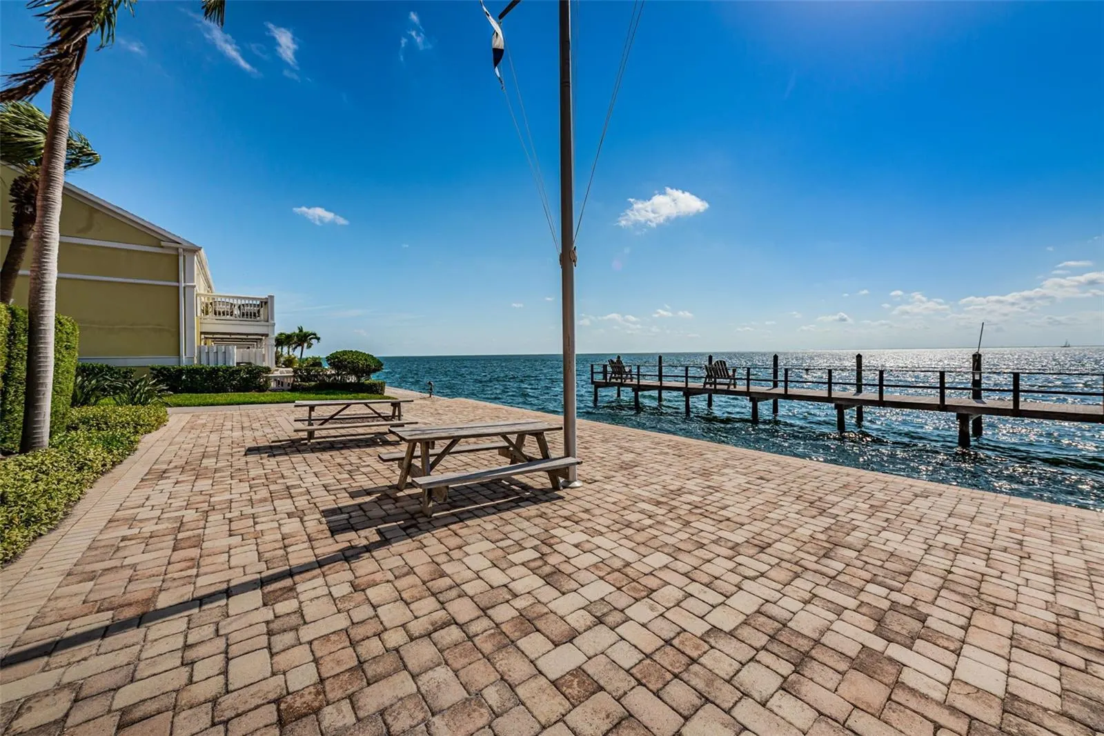 5196 BEACH DR SE #B, #B